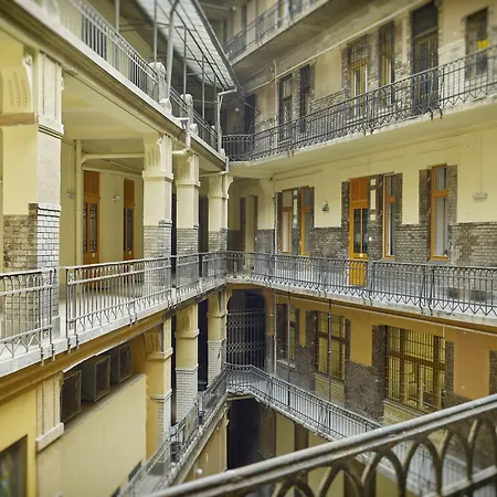 Apart Otel 7seasons Budapeşte